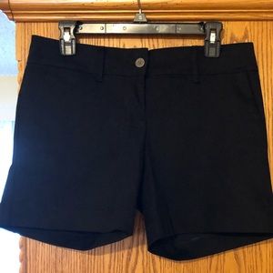 The Limited black cuffed shorts w/front pockets